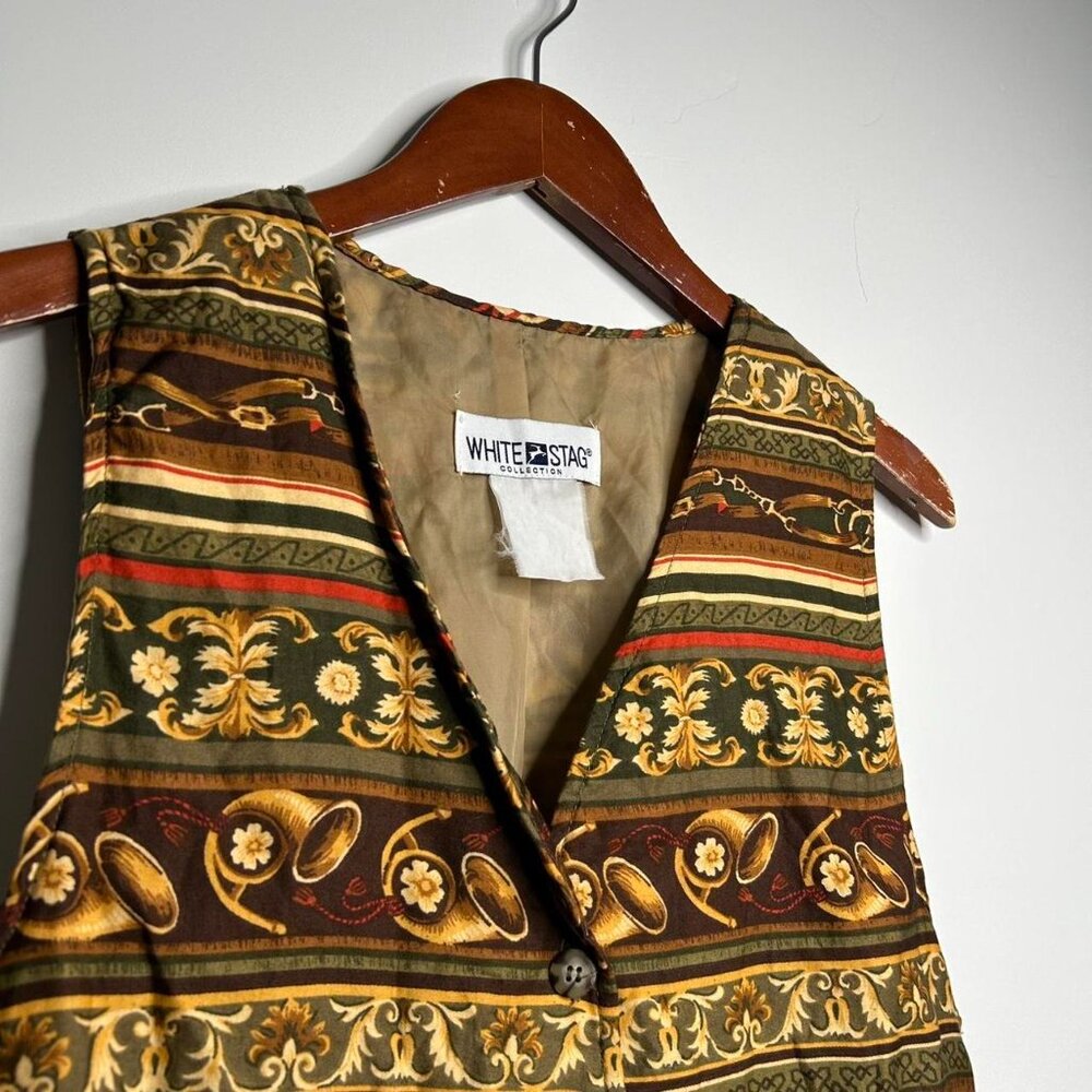 90’s vintage Christmas button up vest about a size medium by White Stag